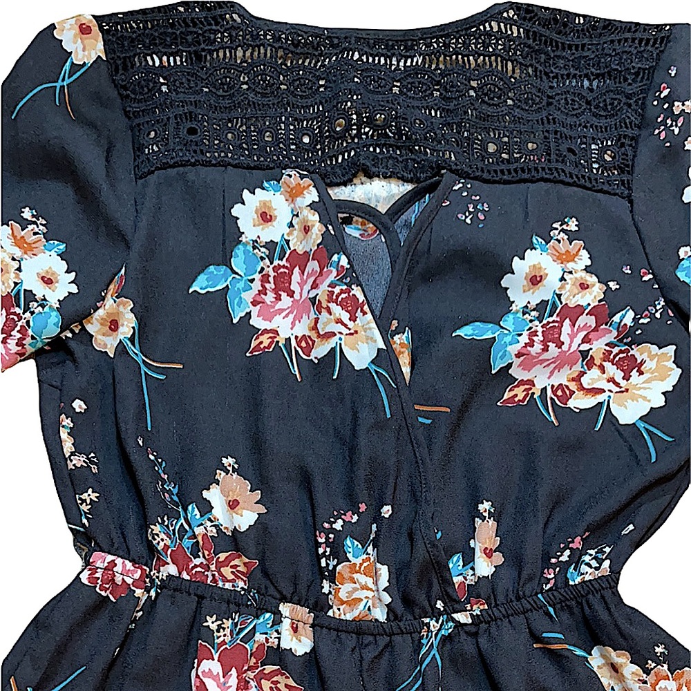 Band of Gypsies Romper Black w/ Floral Print S - Picture 9 of 12